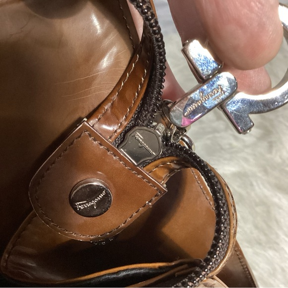 Salvatore Ferragamo Brown Ombré Leather Shoulder Bag AQ- 217148 - Picture 14 of 15